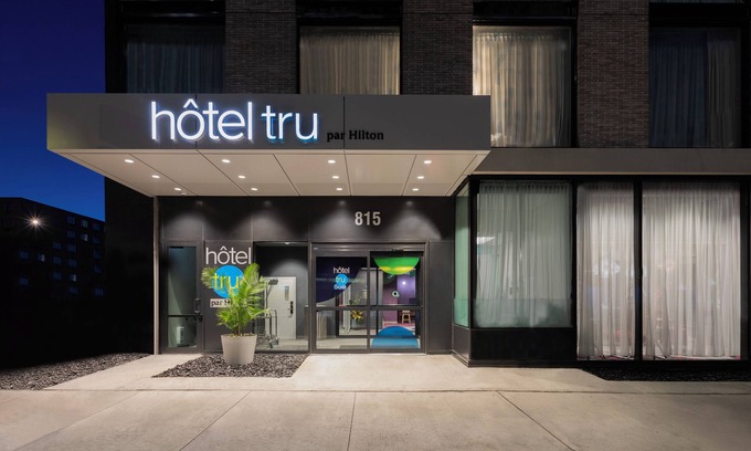 Gay Village Hotel | Tru by Hilton Montreal centre-ville