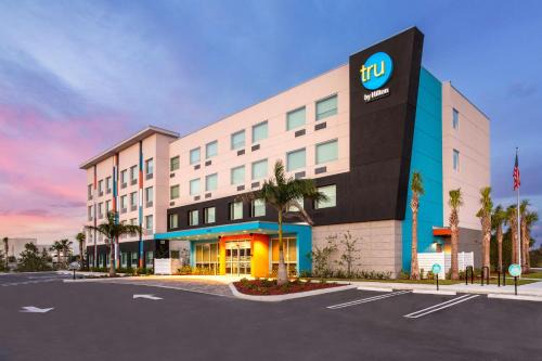 Port Saint Lucie Hotel | Tru By Hilton Port St Lucie Tradition