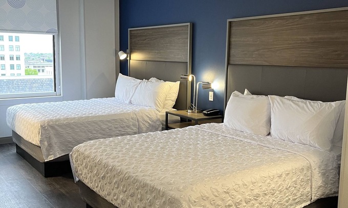 Downtown West Hotel | Tru By Hilton St. Louis Downtown