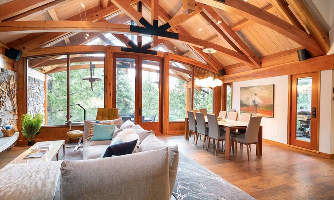 Nordic Estates Ski Chalet | True Ski In Ski Out Dream Chalet w/ Hot Tub