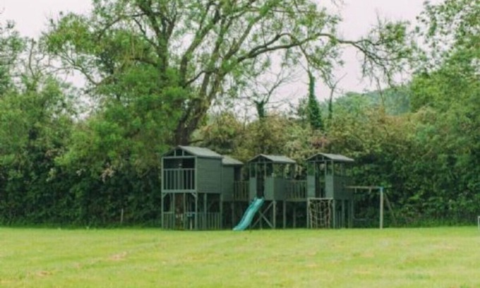Selsted Cottage | Tulip Cottage, Hoad Farm