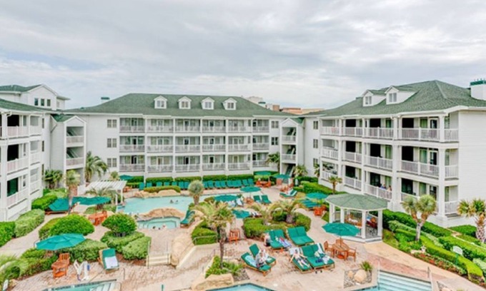 Northeast Virginia Beach Resort | Turtle Cay Resort Virginia Beach 2 br sleeps 8