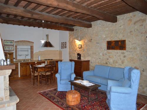 Asciano Apartment | Tuscan Retreat in Montalceto