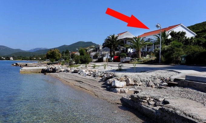 Drace Apartment | Two bedroom apartment near beach Drače, Pelješac (A-10130-a)