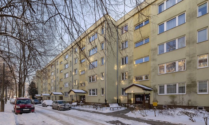 Krakow Apartment | Two-bedroom Strzelców 9 by Renters