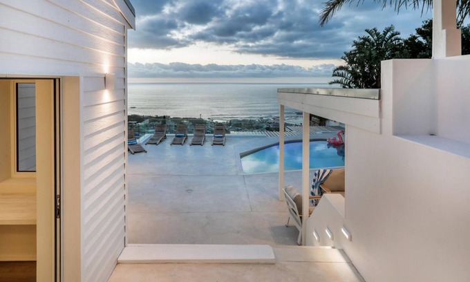 Camps Bay Villa | Two Views - Camps Bay