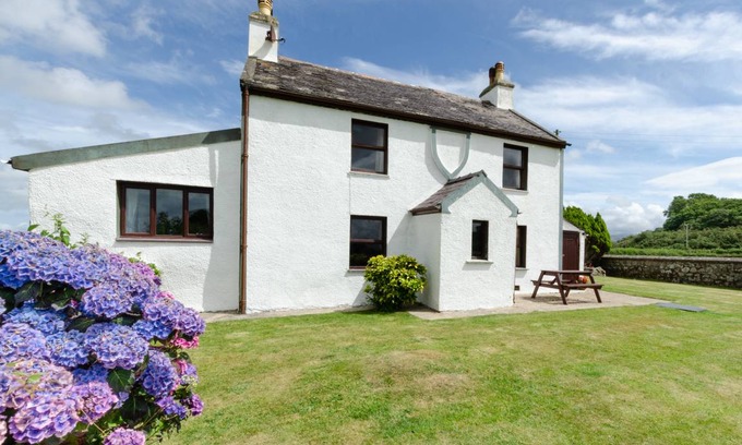 Llanfaglan Cottage | Ty Eiddew