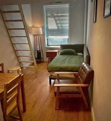 Gramercy Apartment | Union Square Studio 4 with Shower - Shared toilet