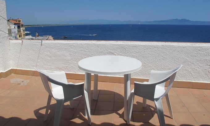L'Escala Apartment | Unique exceptional view & terrace