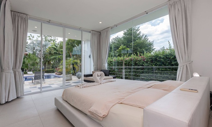 Khao Tao Villa | Unique Pool Villa with 5 Bedrooms and Sea View (PM-C1)