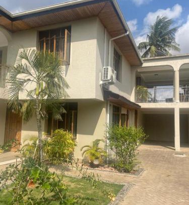 Dar es Salaam House | UNUNIOs Mansion