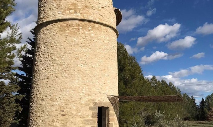 Oppede Apartment | Unusual accommodation, Dovecote in the Luberon with Jacuzzi