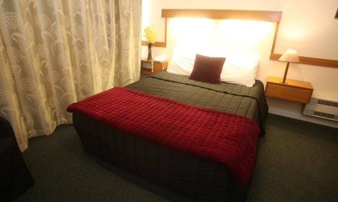 Whanganui Hotel | Unwind @ Whangunui Standard Room