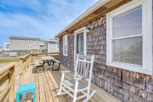 Kitty Hawk House | Updated Kitty Hawk Semi-Oceanfront with Ocean Views