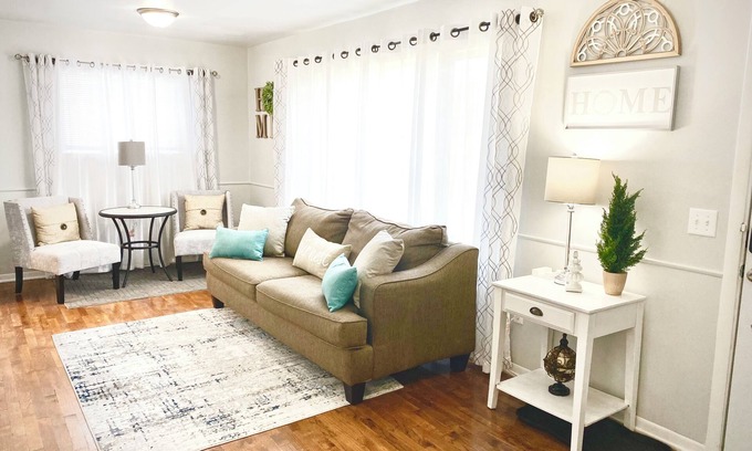 Saginaw House | Updated Tranquil 4 Bed Haven located in Saginaw Township.