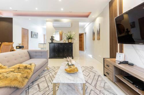 Santo Domingo Apartment | Upscale 3 Br Apartment For Family Or Friends Stay