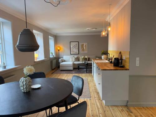 Vigerslev Apartment | Upscale 3BR Apartment in City Center