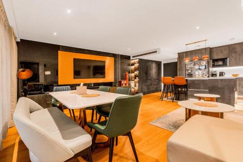Sands End Apartment | Upscale 3BR Apt w balcony, 3min railway station