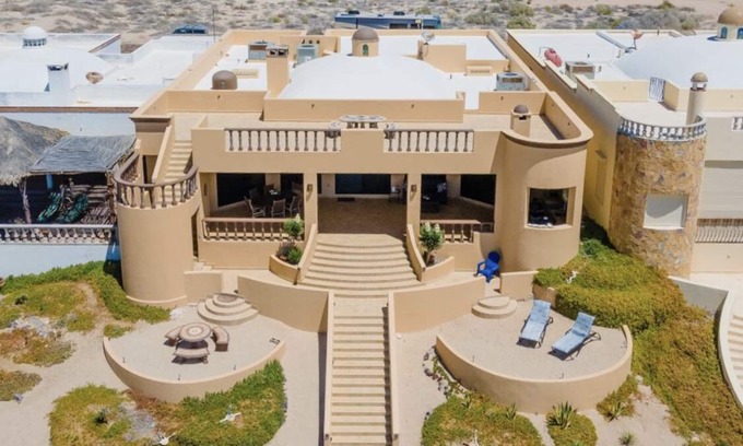 Puerto Penasco House | UPSCALE Beachfront Amazing. 5 bedrooms. Pet Friendly!