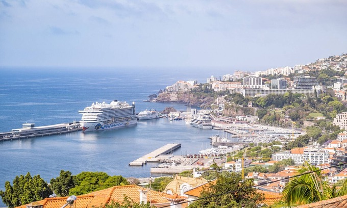 Santa Maria Maior Ski Chalet | Uptown Sea View by Madeira Sun Travel