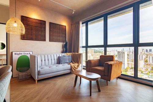 George Town Apartment | Urban Suites, Spectre Collection by Stellar ALV
