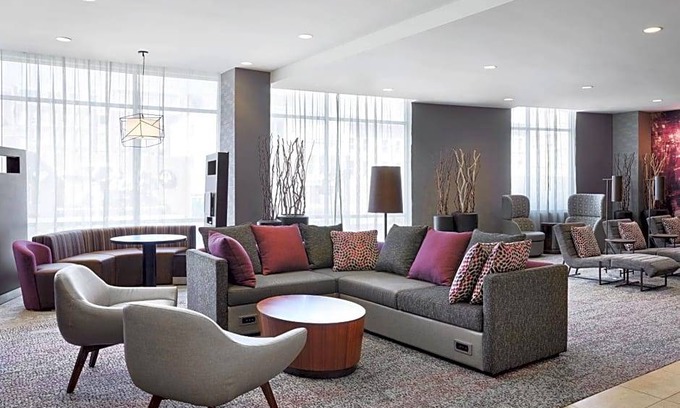Downtown Newark Hotel | 3-Star Hotel ∙ Courtyard by Marriott Newark Downtown