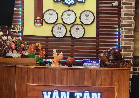 Kon Plong Hotel | Vân Tân