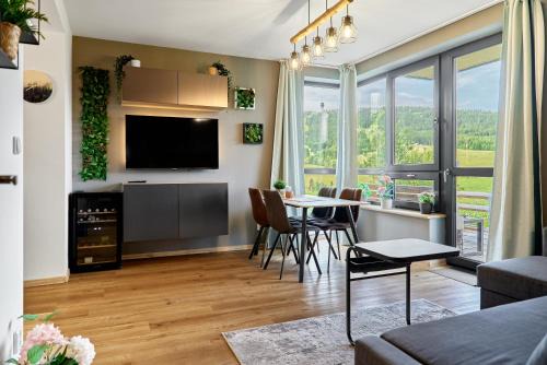 Loucna Pod Klinovcem Apartment | Výhledy bez hranic by Mountain ways