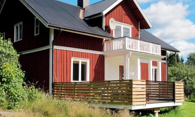 Arjang House | Vacation home Bartveten (VMD145) in Årjäng - 5 persons, 2 bedrooms