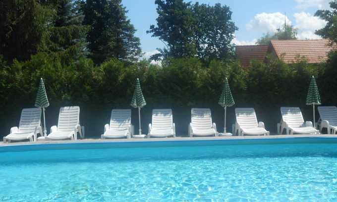 Balatonmariafurdo House | Vacation home with pool, wifi, playground for max. 11 people directly on the lake.