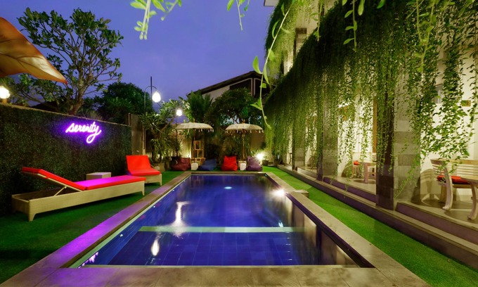 Central Seminyak Hotel | Vansari Hotel