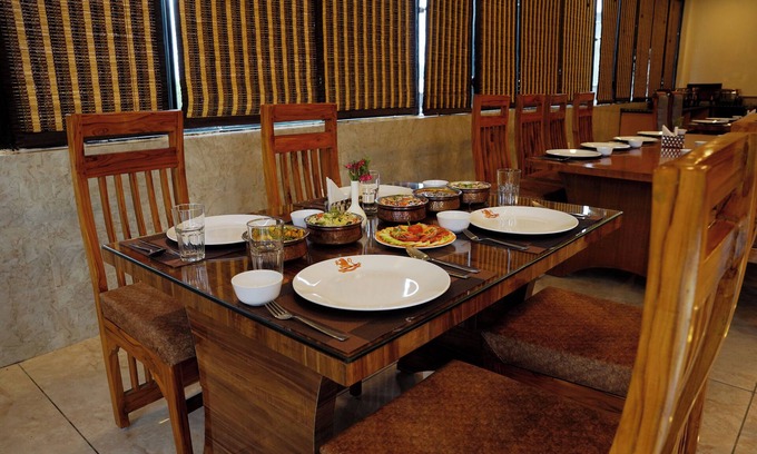 Ramnagar Hotel | Vasant Corbett Resort