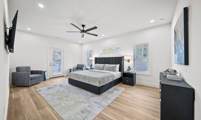 Atlanta House | Venetian Haus- Luxurious 5 bd 3ba New Construction near golf & major attractions