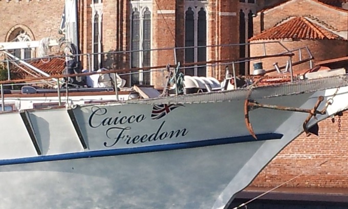 Castello Boat Rental | Venezia Boat & Breakfast Caicco Freedom