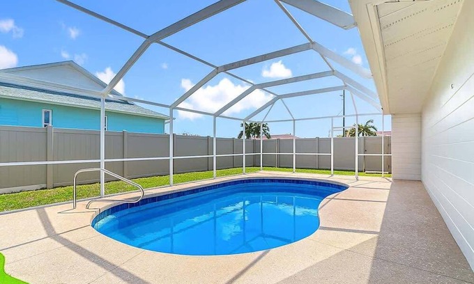 South Venice House | Venice Paradise: Beach & Fossil Fun