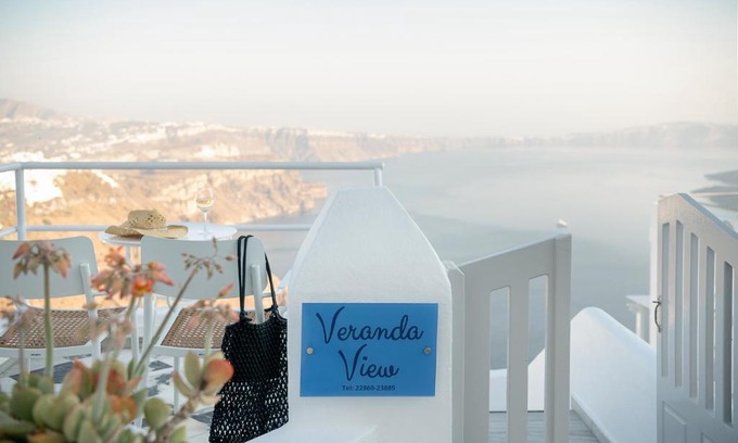 Imerovigli Apartment | Veranda View