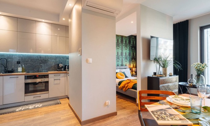 City Centre Apartment | Veronese Apartment - LoftAffair