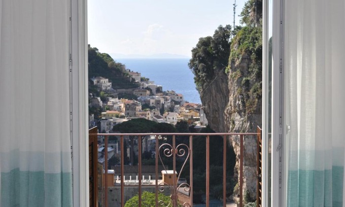 Pogerola Apartment | Via Paradiso