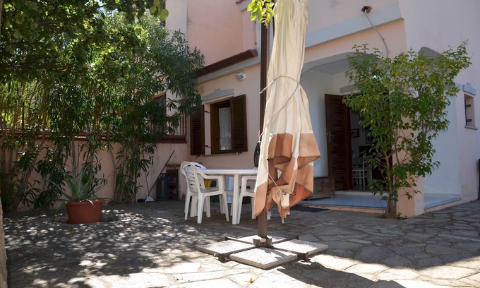 Tanaunella Villa | Via Telemaco Fbu-adr01