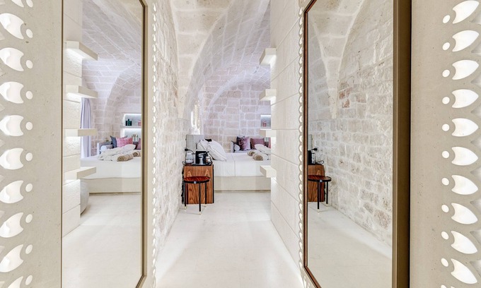 Ostuni House | Vico Bianco Raro Rooms Collections