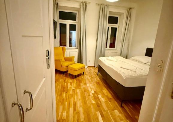 Margareten Apartment | Vienna Central Apartment Contactless Check IN