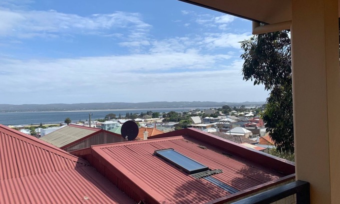 Albany House | Views on Spencer