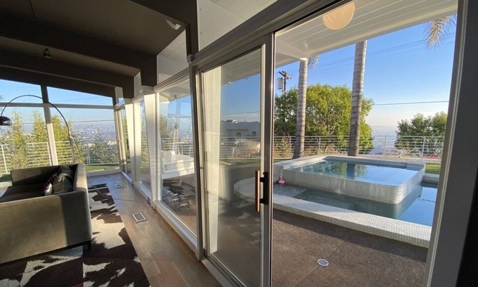 West Hollywood House | Views Views Secure Hollywood Hills Above Sunset Blvd & Near Chateau Marmont