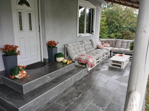 Arilje House | Vila Obradovic