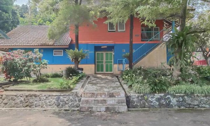 Sukabumi Hotel | Villa Anyelir Yustik Mitra RedDoorz