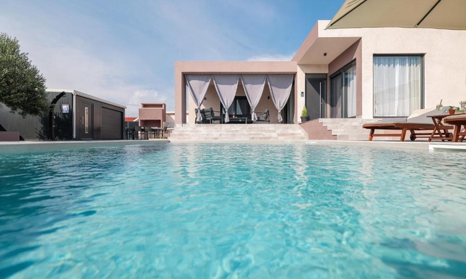 Vrsi Villa | VILLA ARGOLA