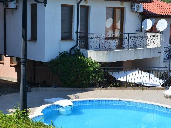 Primorsko House | Villa Aspen Guest House