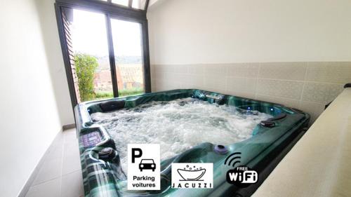 Sarlat-la-Caneda Historic Center Villa | Villa Belle Vue avec Jacuzzi Privatif