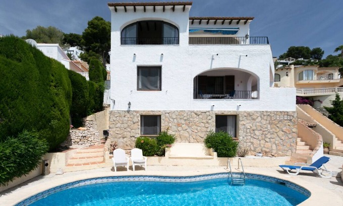 Benissa Coast Apartment | Villa Bougainvillea, Apt B (sleeps 2, 1 bedroom)