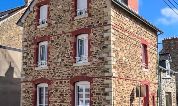 Pleherel-Plage-Vieux-Bourg Villa | Villa by the sea